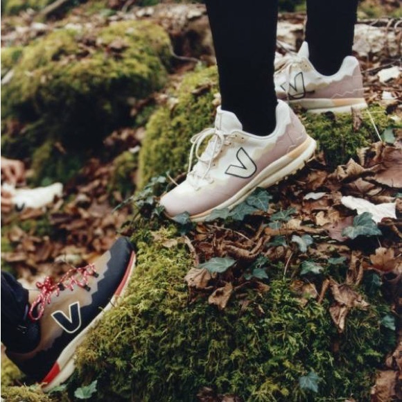 Veja Fitz Roy Sneakers - Picture 2 of 6